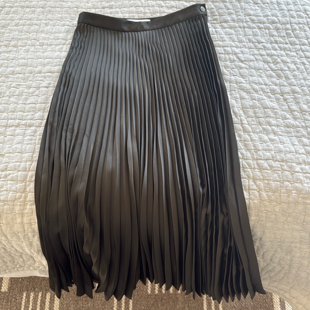 Zara ZW collection green pleated satin skirt